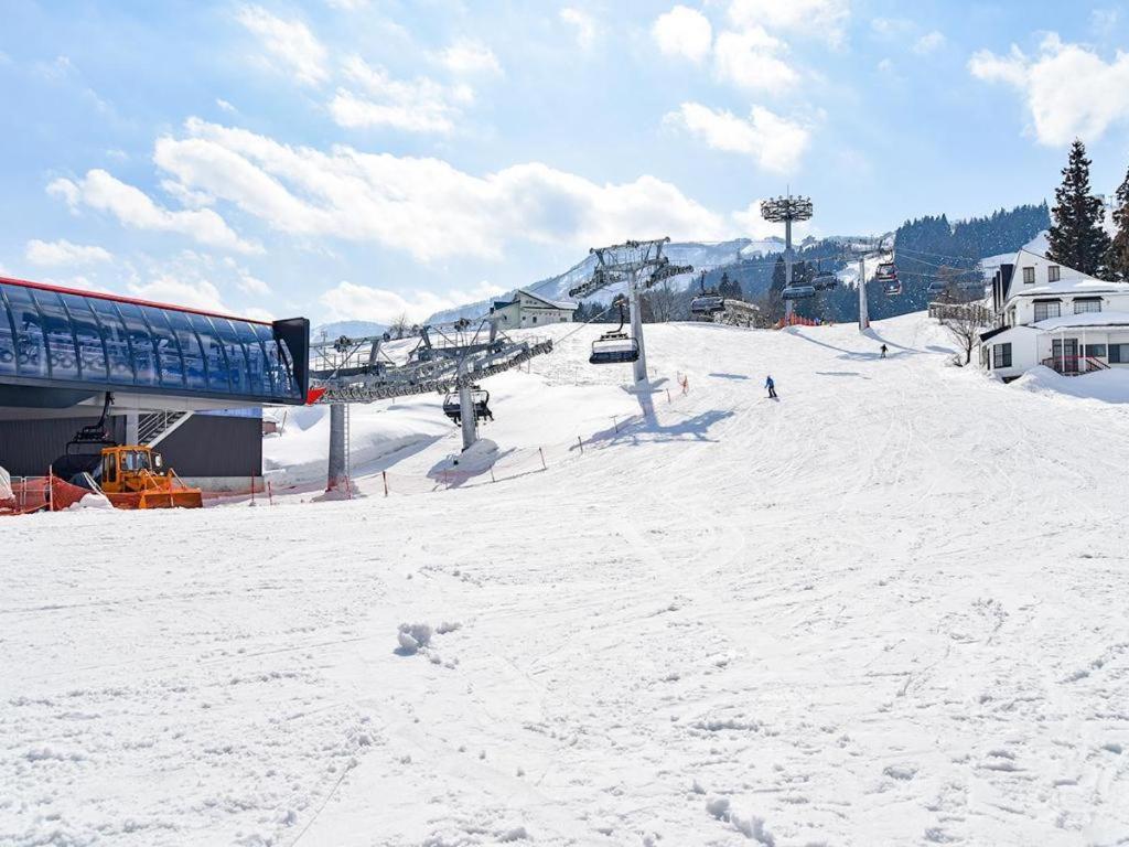 Sports Plaza Shirakaba Hotel Tokamachi Exterior photo